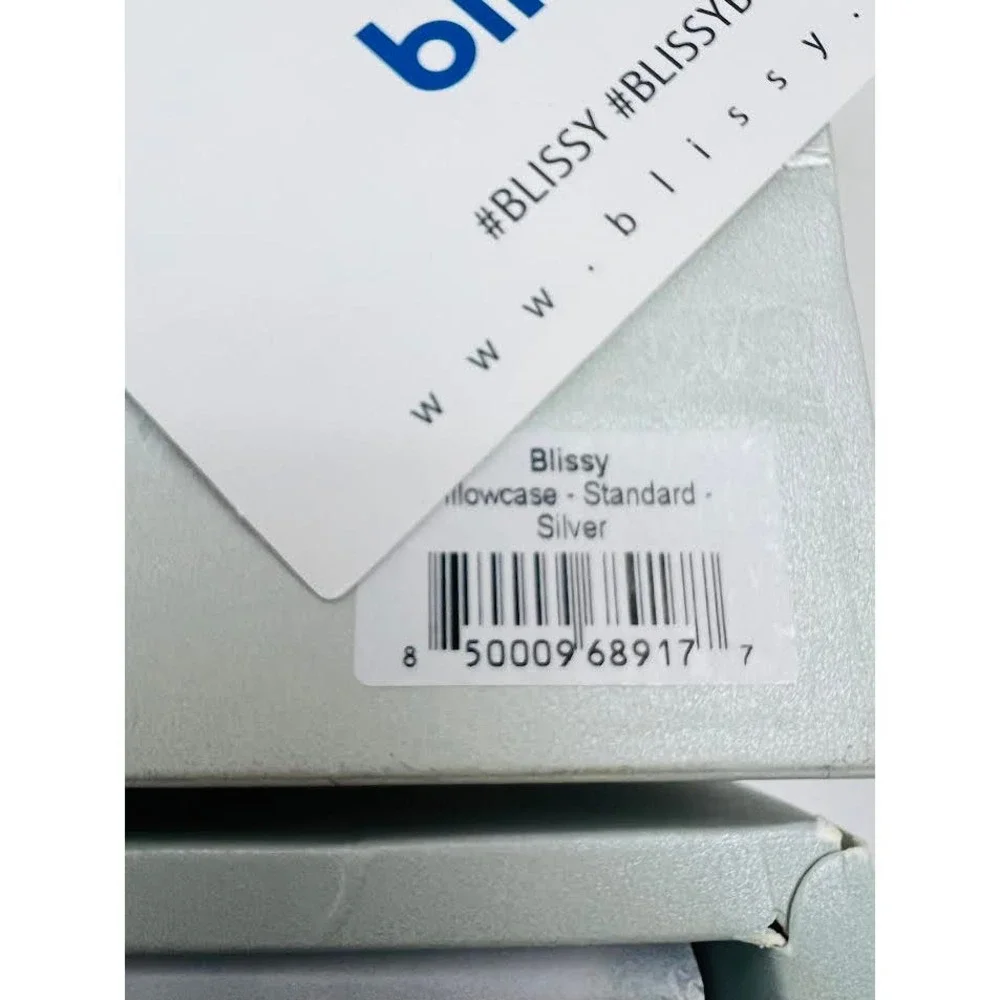 NEW! Blissy 22-Momme‎ Silk Pillowcase, Standard - Silver